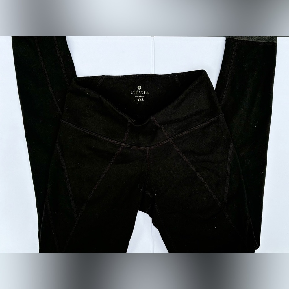ATHLETA Black Slimming Detail Leggings